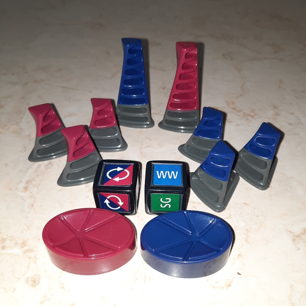 2001 In Pursuit Inpursuit Game Replacement Pieces